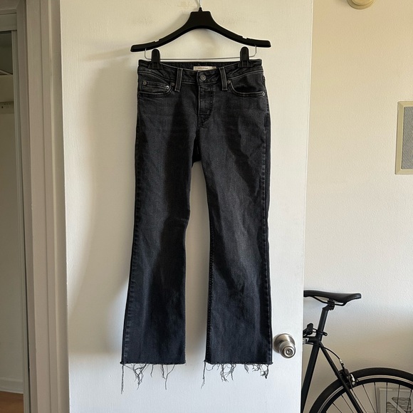 Levi’s Black Superlow Boot Low Rise Raw Hem Denim Jeans size 26 EUC - Picture 2 of 8
